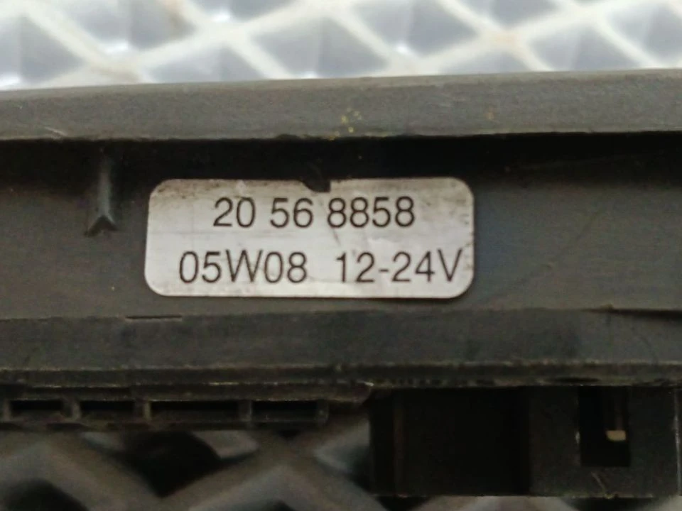 Блок комфорта прав. б/у для Volvo FH (2000-2008) - 2